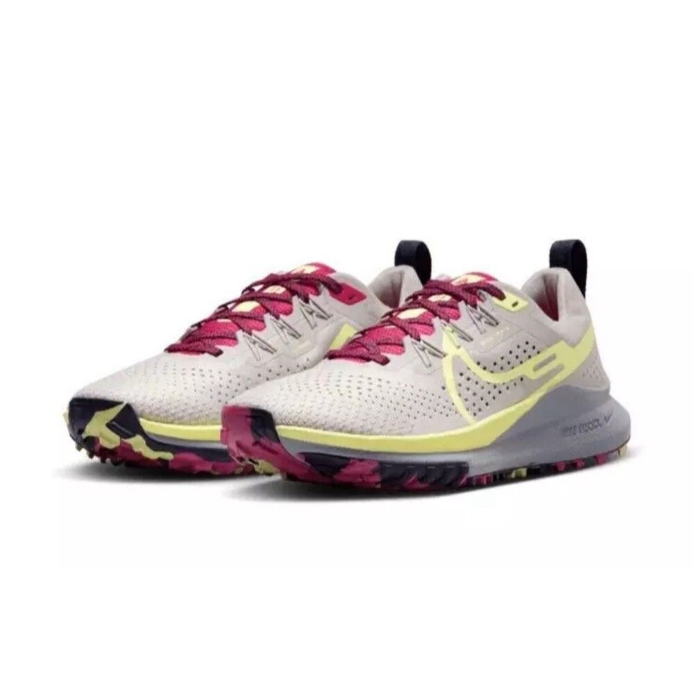 Nike React Pegasus Trail 4 Women Sz 6 Gray Running Shoes Sneakers DJ6159-002